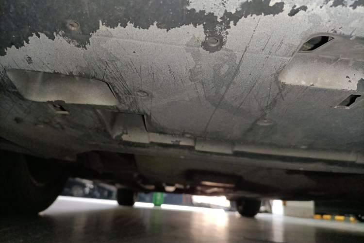 Used Citroen C4L 2013 1.8L Automatic Jingzhi Edition Chassis Rear