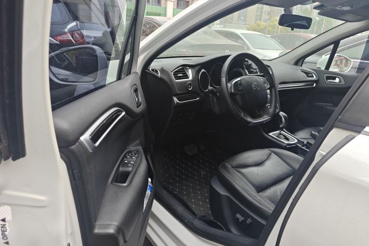 Used Citroen C4L 2013 1.6 THP Automatic Impression Edition Driver Seat