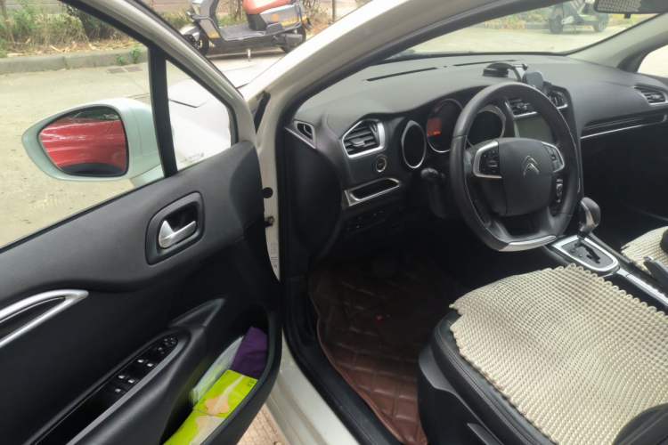 Used Citroen C4L 2013 1.8L Automatic Jingzhi Edition Driver Seat