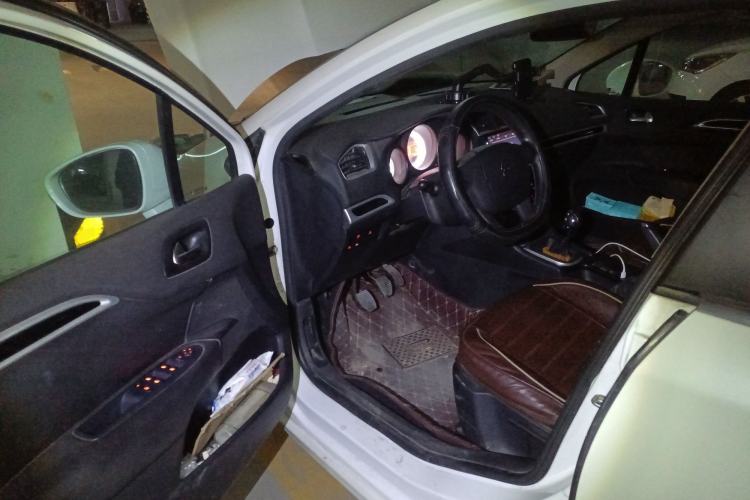 Used Citroen C4L 2013 1.8L Manual Jingxiang Edition Driver Seat