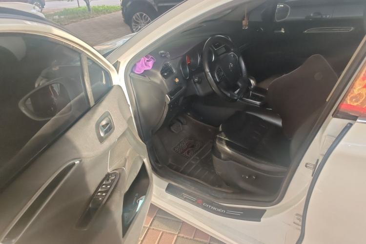 Used Citroen C4L 2013 1.6 THP Automatic Impression Edition Driver Seat