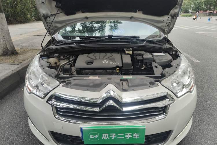 Used Citroen C4L 2013 1.8L Automatic Enjoyment Edition Engine Bay