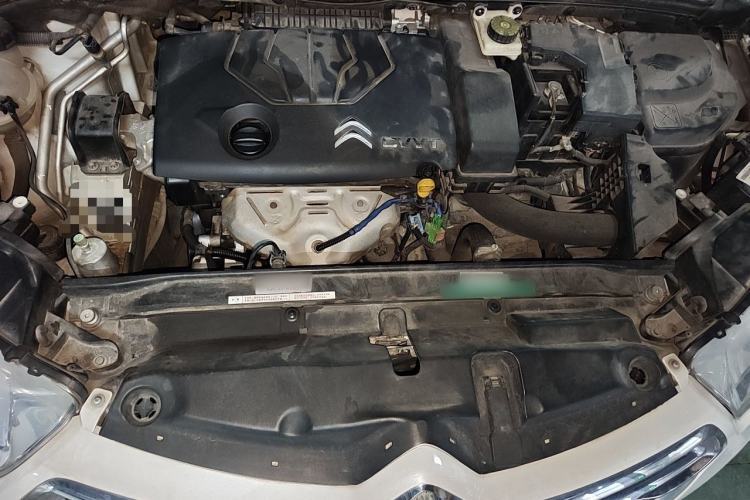 Used Citroen C4L 2013 1.8L Automatic Enjoyment Edition Engine Bay