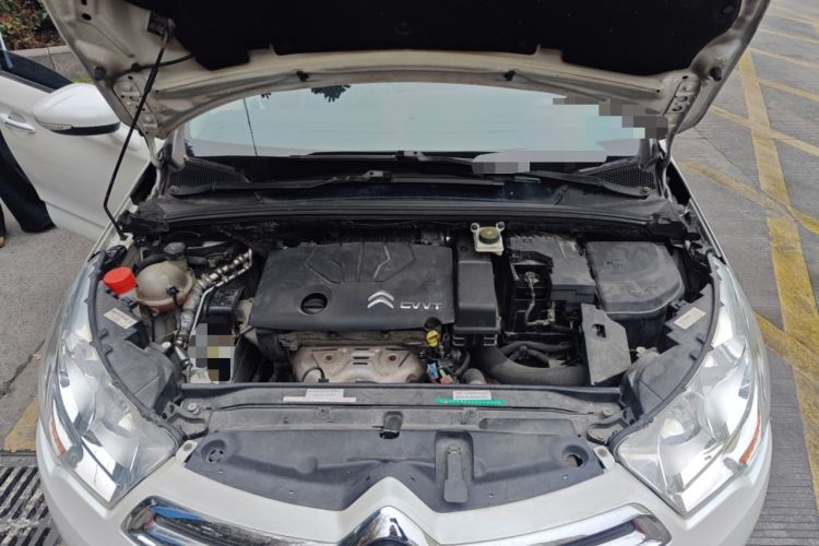 Used Citroen C4L 2013 1.8L Automatic Jingzhi Edition Engine Bay