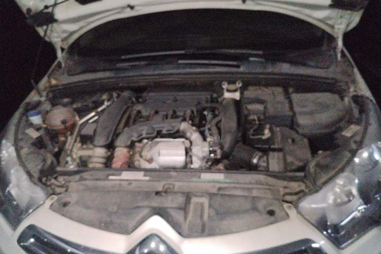 Used Citroen C4L 2013 1.6THP Automatic Dynamic Edition Engine Bay