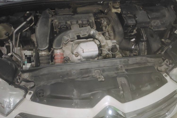 Used Citroen C4L 2013 1.6 THP Automatic Impression Edition Engine Bay