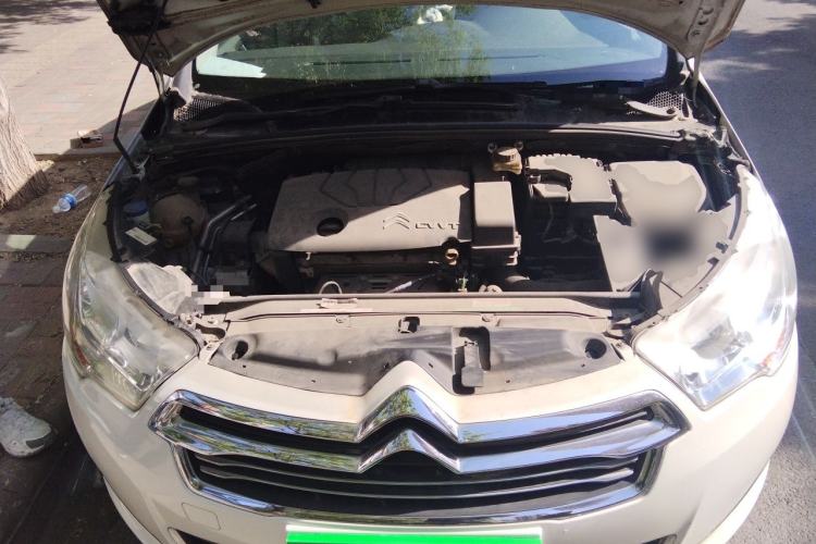 Used Citroen C4L 2013 1.8L Automatic Jingzhi Edition Engine Bay