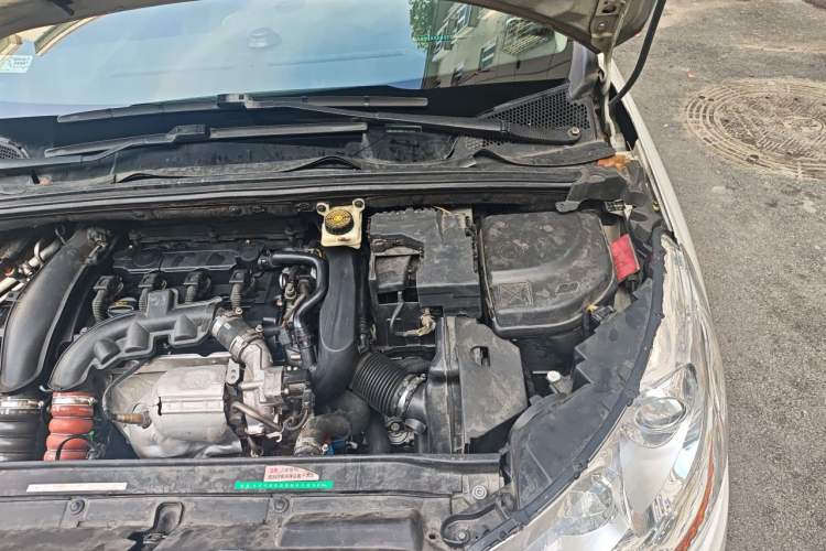 Used Citroen C4L 2013 1.6 THP Automatic Impression Edition Engine Bay Left