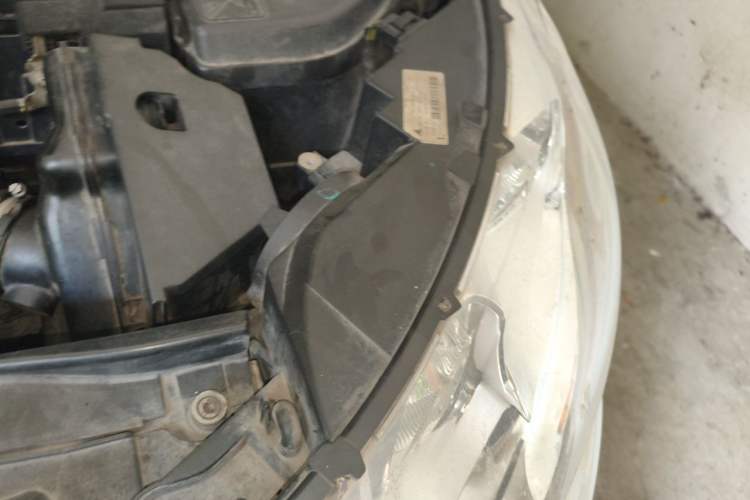 Used Citroen C4L 2013 1.6 THP Automatic Impression Edition Engine Bay Left