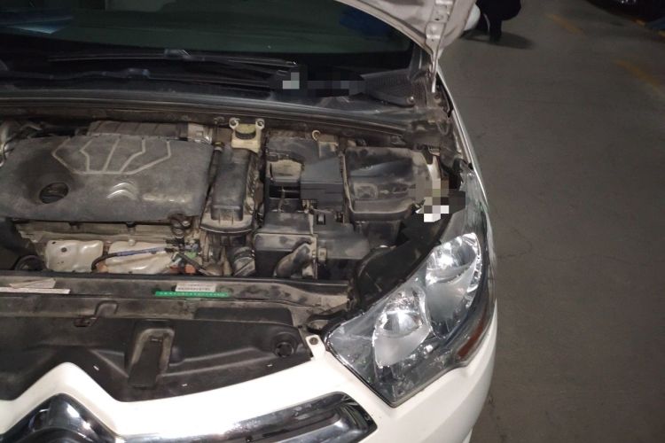 Used Citroen C4L 2013 1.6L Manual Jingxiang Edition Engine Bay Left