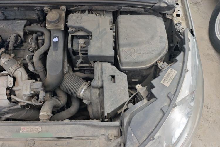 Used Citroen C4L 2013 1.6 THP Automatic Impression Edition Engine Bay Left