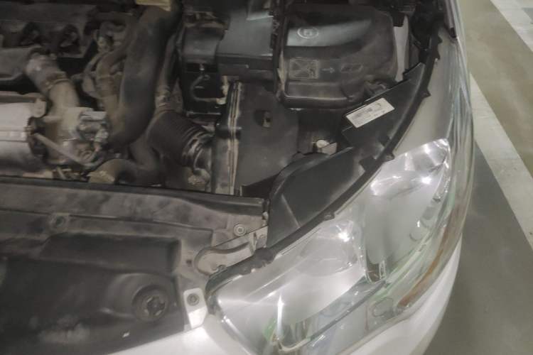 Used Citroen C4L 2013 1.6 THP Automatic Impression Edition Engine Bay Left