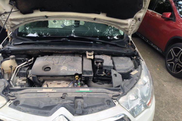 Used Citroen C4L 2013 1.8L Automatic Jingzhi Edition Engine Bay Left