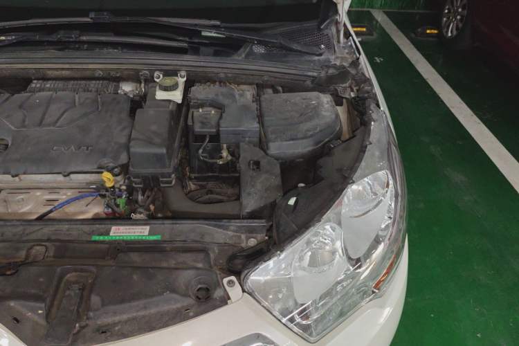 Used Citroen C4L 2013 1.8L Automatic Jingzhi Edition Engine Bay Left