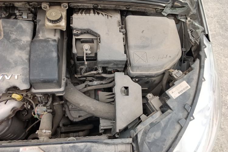 Used Citroen C4L 2013 1.8L Automatic Enjoyment Edition Engine Bay Left