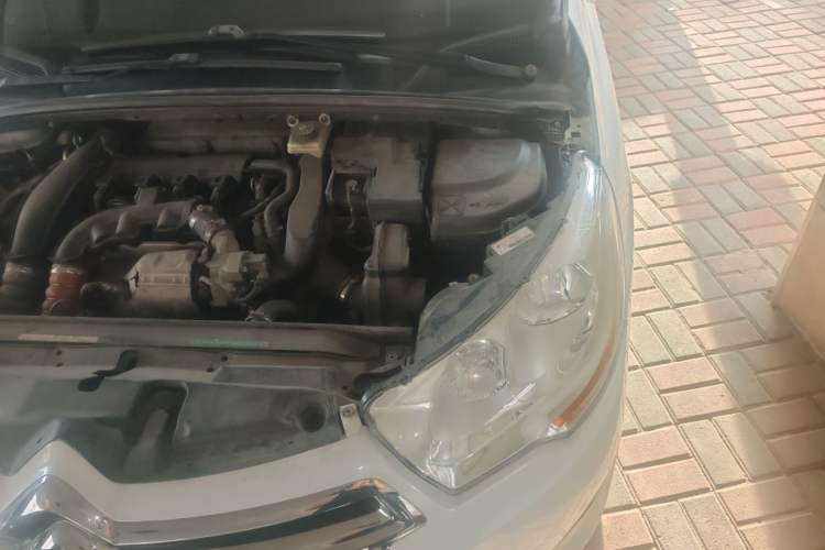 Used Citroen C4L 2013 1.6 THP Automatic Impression Edition Engine Bay Left