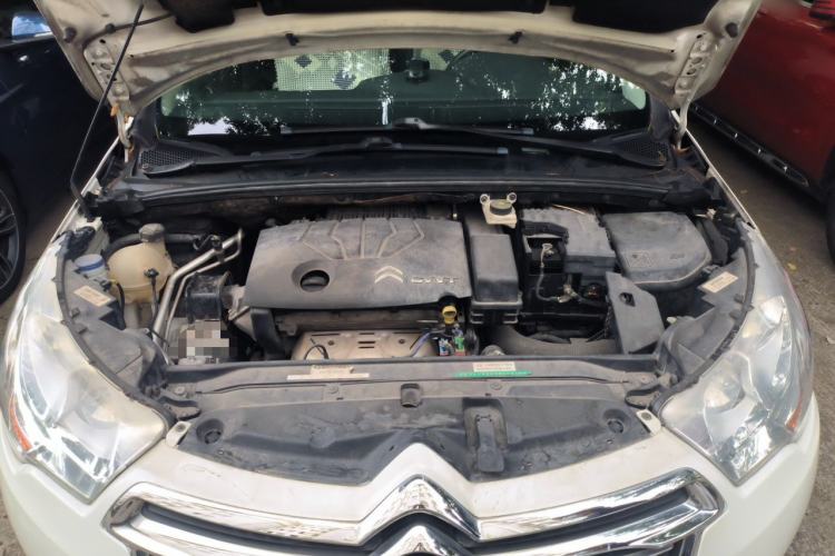 Used Citroen C4L 2013 1.8L Automatic Jingzhi Edition Engine Bay