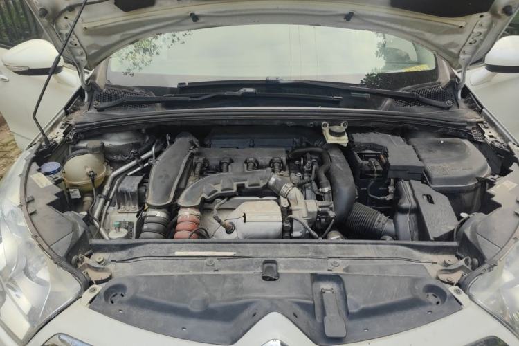 Used Citroen C4L 2013 1.6 THP Automatic Impression Edition Engine Bay