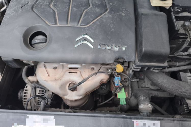 Used Citroen C4L 2013 1.8L Automatic Enjoyment Edition Engine Bay