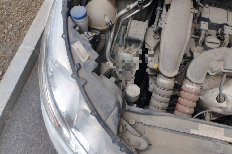 Used Citroen C4L 2013 1.6 THP Automatic Impression Edition Engine Bay Right