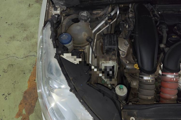 Used Citroen C4L 2013 1.6THP Automatic Dynamic Edition Engine Bay Right