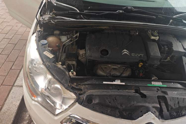 Used Citroen C4L 2013 1.8L Manual Jingxiang Edition Engine Bay Right