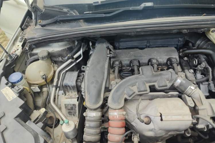 Used Citroen C4L 2013 1.6 THP Automatic Impression Edition Engine Bay Right