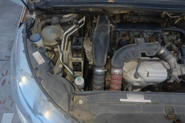 Used Citroen C4L 2013 1.6 THP Automatic Impression Edition Engine Bay Right
