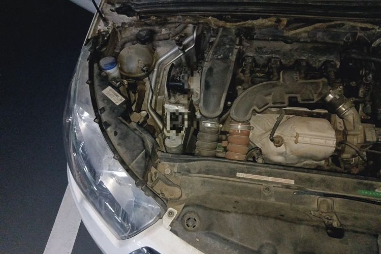 Used Citroen C4L 2013 1.6 THP Automatic Impression Edition Engine Bay Right