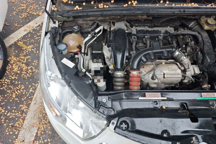 Used Citroen C4L 2013 1.6THP Automatic Dynamic Edition Engine Bay Right