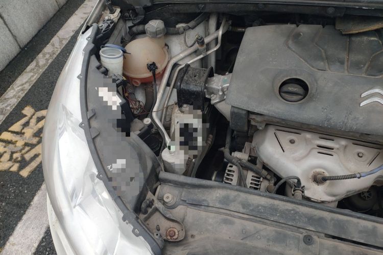 Used Citroen C4L 2013 1.8L Manual Jingxiang Edition Engine Bay Right