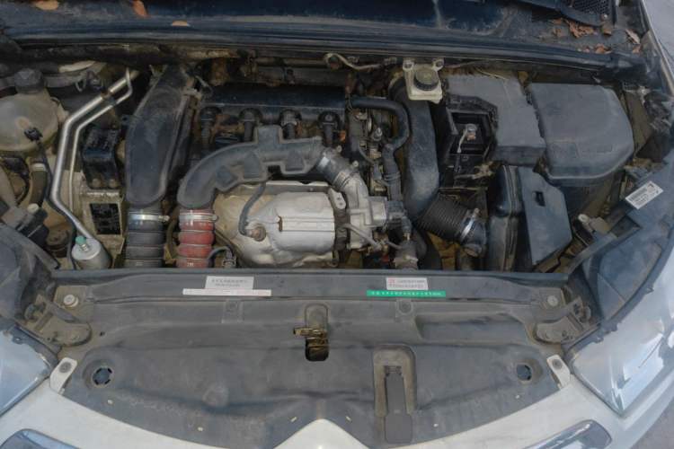Used Citroen C4L 2013 1.6 THP Automatic Impression Edition Engine Bay