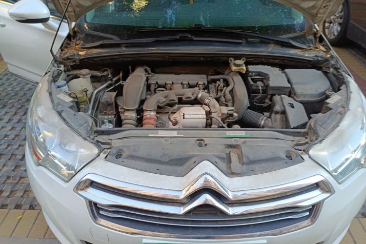 Used Citroen C4L 2013 1.6THP Automatic Dynamic Edition Engine Bay