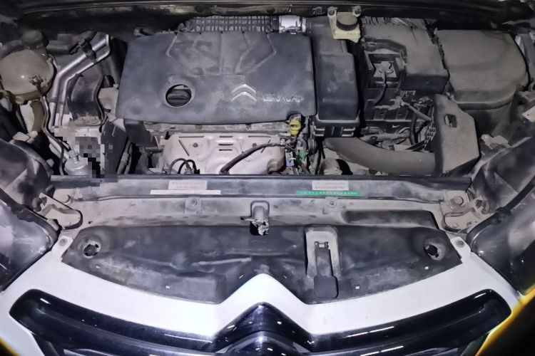 Used Citroen C4L 2013 1.8L Automatic Jingzhi Edition Engine Bay