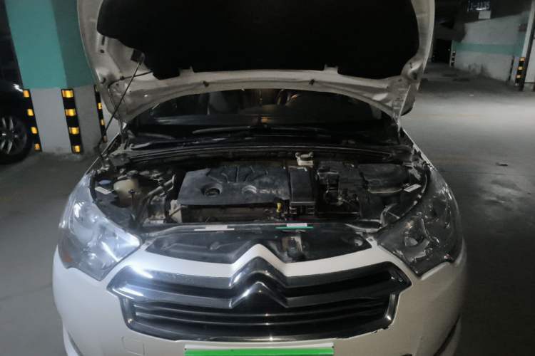 Used Citroen C4L 2013 1.8L Automatic Jingzhi Edition Engine Bay