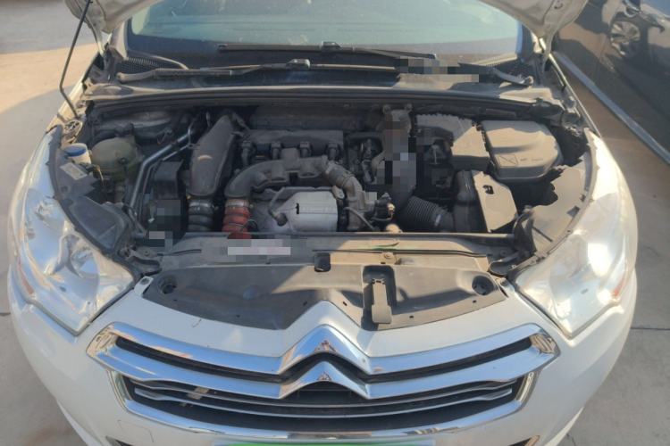 Used Citroen C4L 2013 1.6 THP Automatic Impression Edition Engine Bay