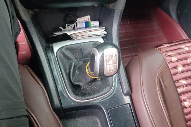 Used Citroen C4L 2013 1.8L Manual Jingxiang Edition Gear Lever