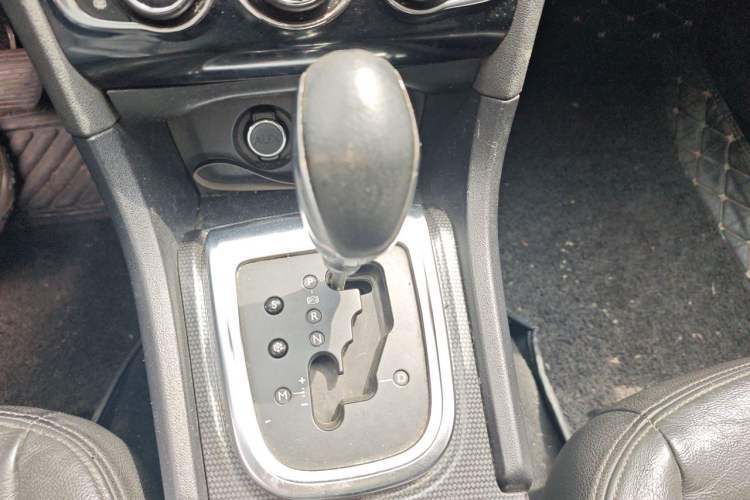Used Citroen C4L 2013 1.8L Automatic Jingchi Edition Gear Lever
