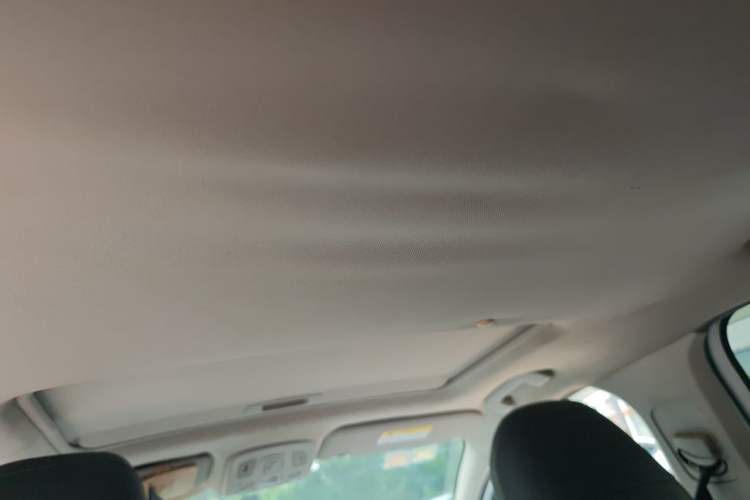 Used Citroen C4L 2013 1.6 THP Automatic Impression Edition Headliner