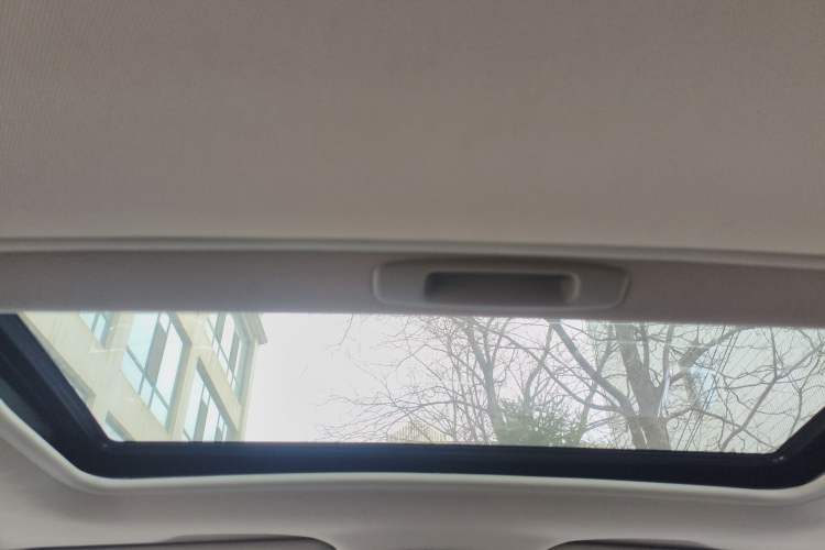 Used Citroen C4L 2013 1.6 THP Automatic Impression Edition Headliner