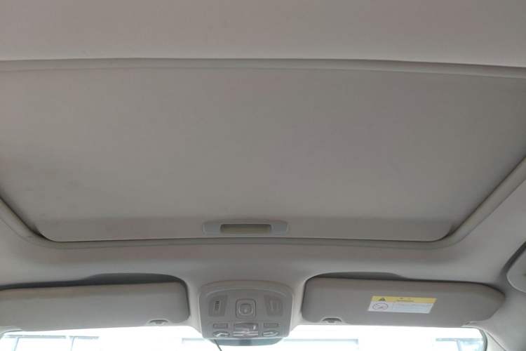 Used Citroen C4L 2013 1.6 THP Automatic Impression Edition Headliner