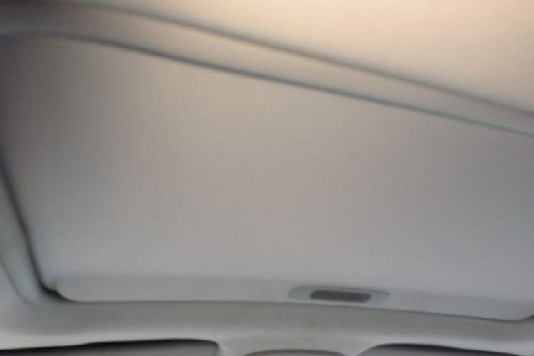Used Citroen C4L 2013 1.8L Automatic Jingzhi Edition Headliner