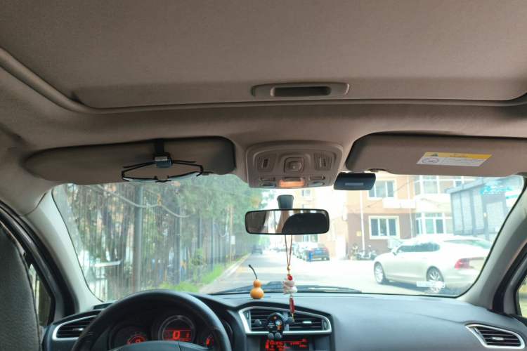 Used Citroen C4L 2013 1.8L Automatic Enjoyment Edition Headliner