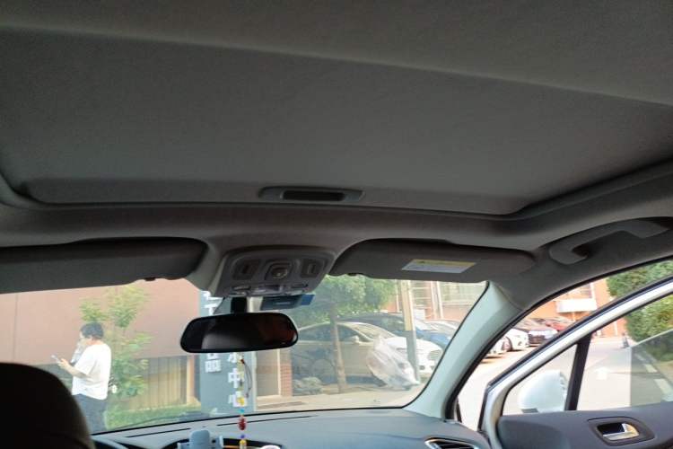 Used Citroen C4L 2013 1.6THP Automatic Dynamic Edition Headliner