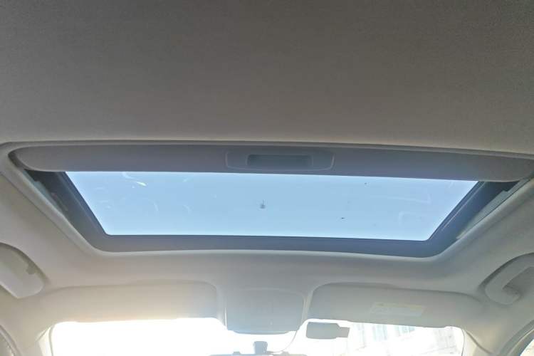 Used Citroen C4L 2013 1.8L Automatic Jingzhi Edition Headliner