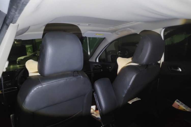 Used Citroen C4L 2013 1.6 THP Automatic Impression Edition Headliner