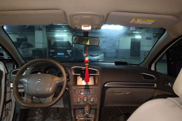 Used Citroen C4L 2013 1.6L Automatic Jingxiang Edition Headliner