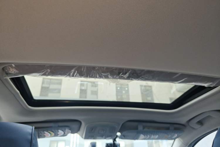 Used Citroen C4L 2013 1.8L Automatic Enjoyment Edition Headliner