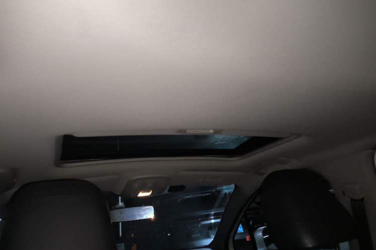 Used Citroen C4L 2013 1.8L Automatic Jingzhi Edition Headliner