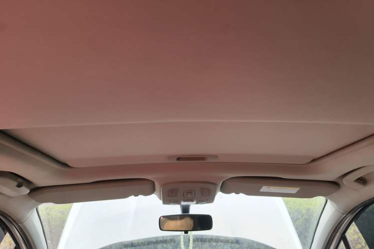 Used Citroen C4L 2013 1.6 THP Automatic Impression Edition Headliner